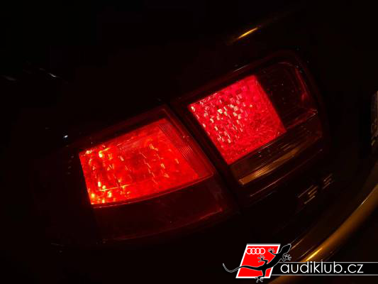 Výmena tých malých LED v brzdovom svetle., Audi A8 | Audi V8, Technika &  Úpravy 1/1, 1452806, Audi Fórum, Audi Klub