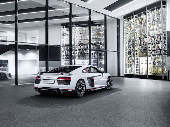 Audi R8 plus selection 24h